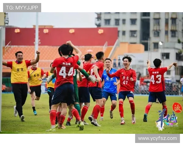 香港足球明星队精彩点球赛展现球技与团队精神的巅峰对决 香港足球明星队精彩点球赛展现球技与团队精神的巅峰对决
