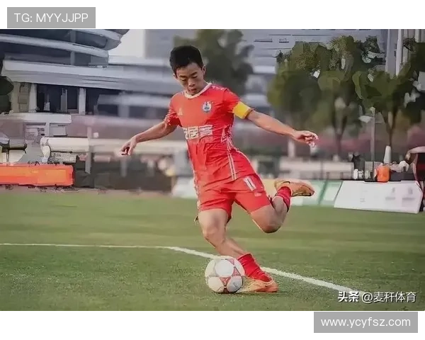 14岁足球天才崭露头角未来之星的成长之路与挑战