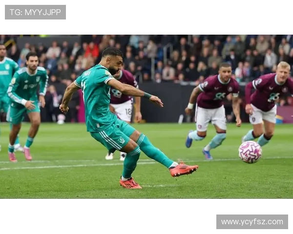 足球明星的光环背后那些鲜为人知的缺点与不足之处分析